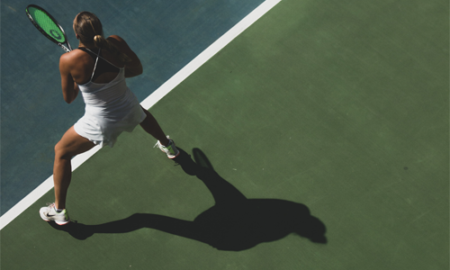 Améliorer son jeu de jambes au tennis : 8 exercices d'entraînement