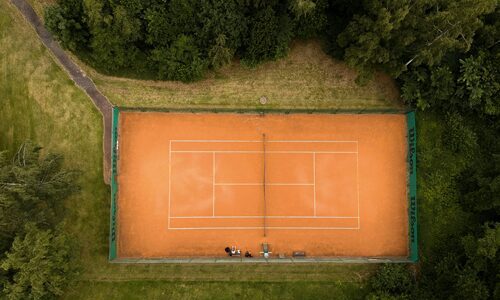 Construire son propre court de tennis : coûts, réglementation, astuces, etc.