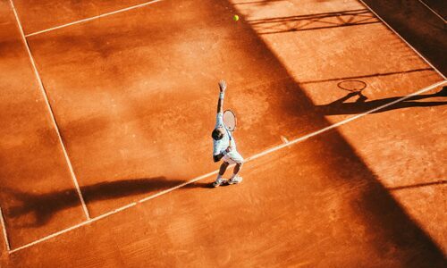 Comment améliorer son service au tennis